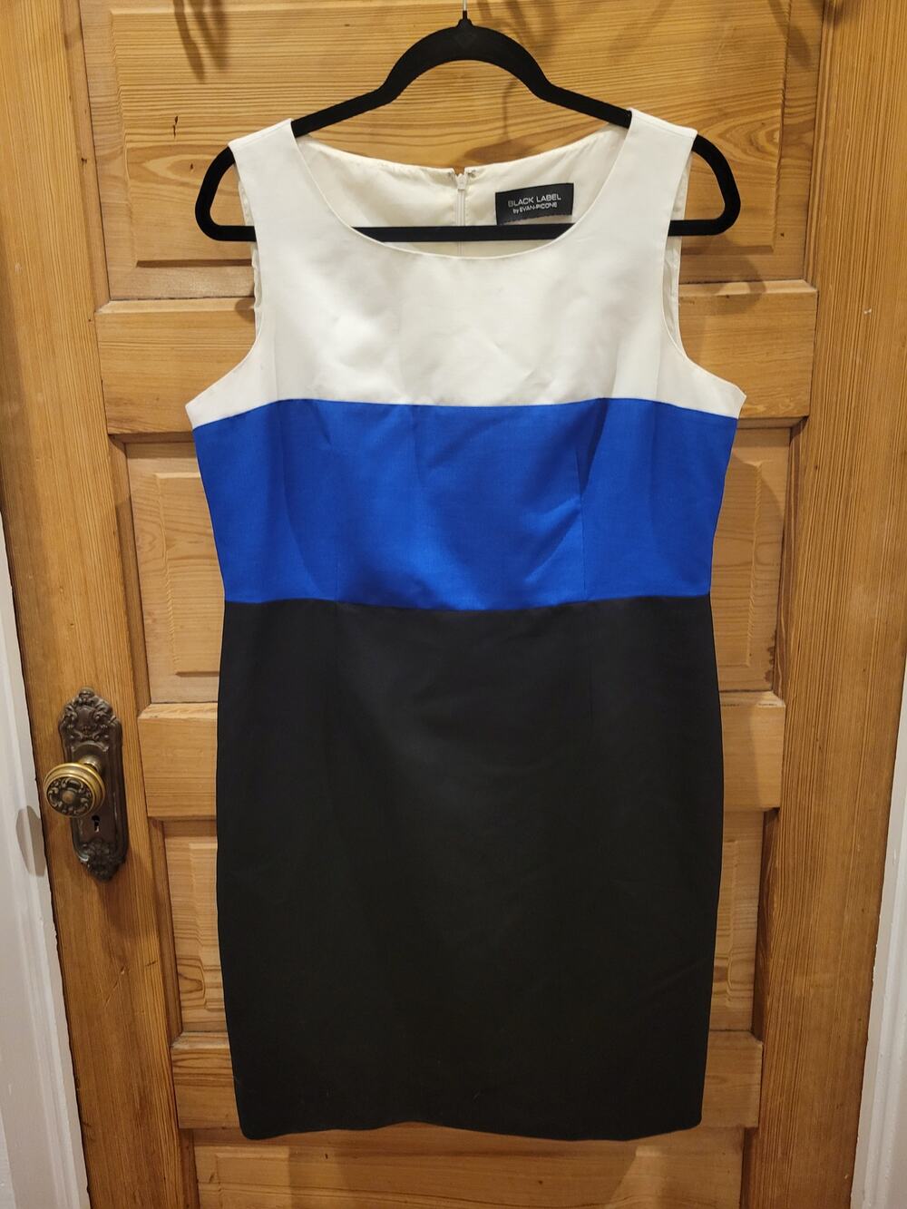 Evan-Picone White Sleeveless Dress – Women’s Medium – Minimalist Classic